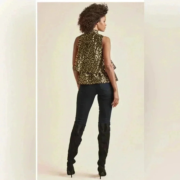 Gold and Black Top with ruffle top size 6 - Picture 16 of 16